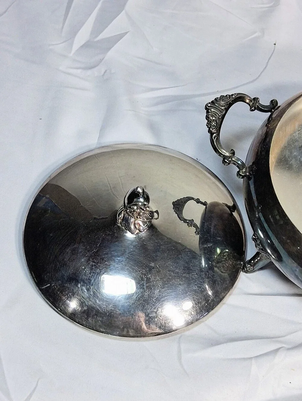 Wallace Silverplate Covered 1950's Covered Casserole or Vegetable Serving Dish